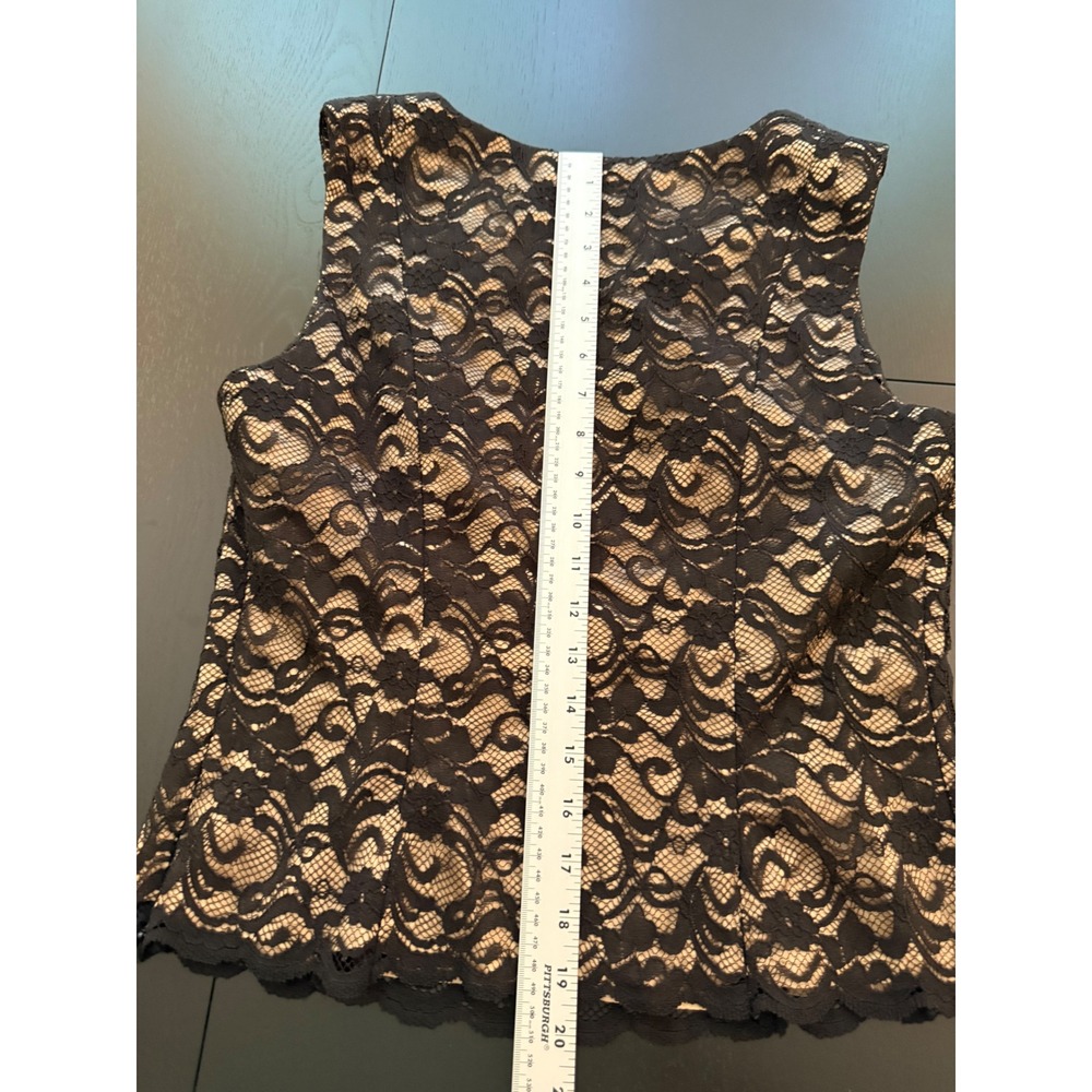 Cache 2-PC Lace Jacket Set Womens Sleeveless Shell Size 12 Black Jacket Size 10 - Picture 10 of 14